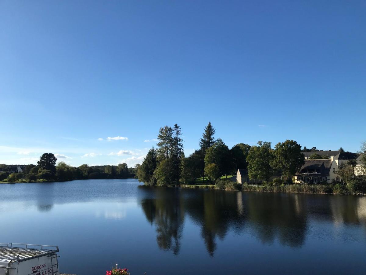 Vue Sur Le Lac Huelgoat Kültér fotó