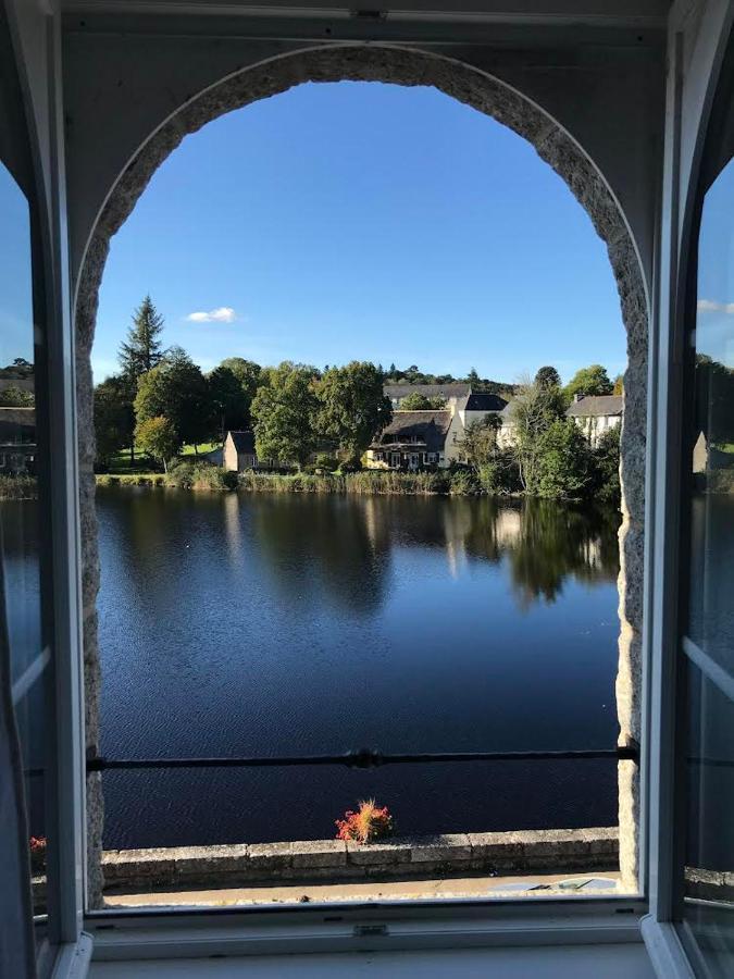 Vue Sur Le Lac Huelgoat Kültér fotó